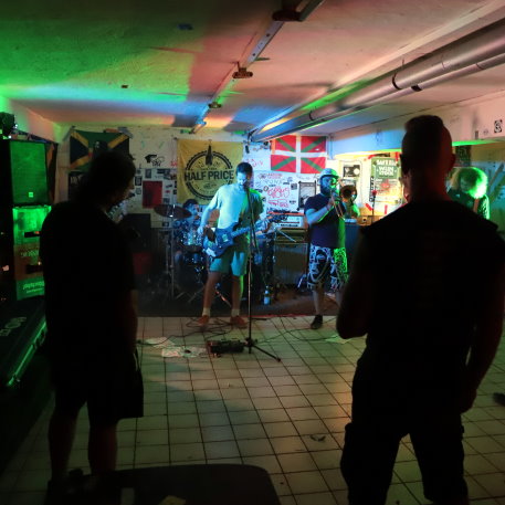 Mean Girls (ZA, Johannesburg) Punkrock City Hof - 1. August 2024 (16).JPG